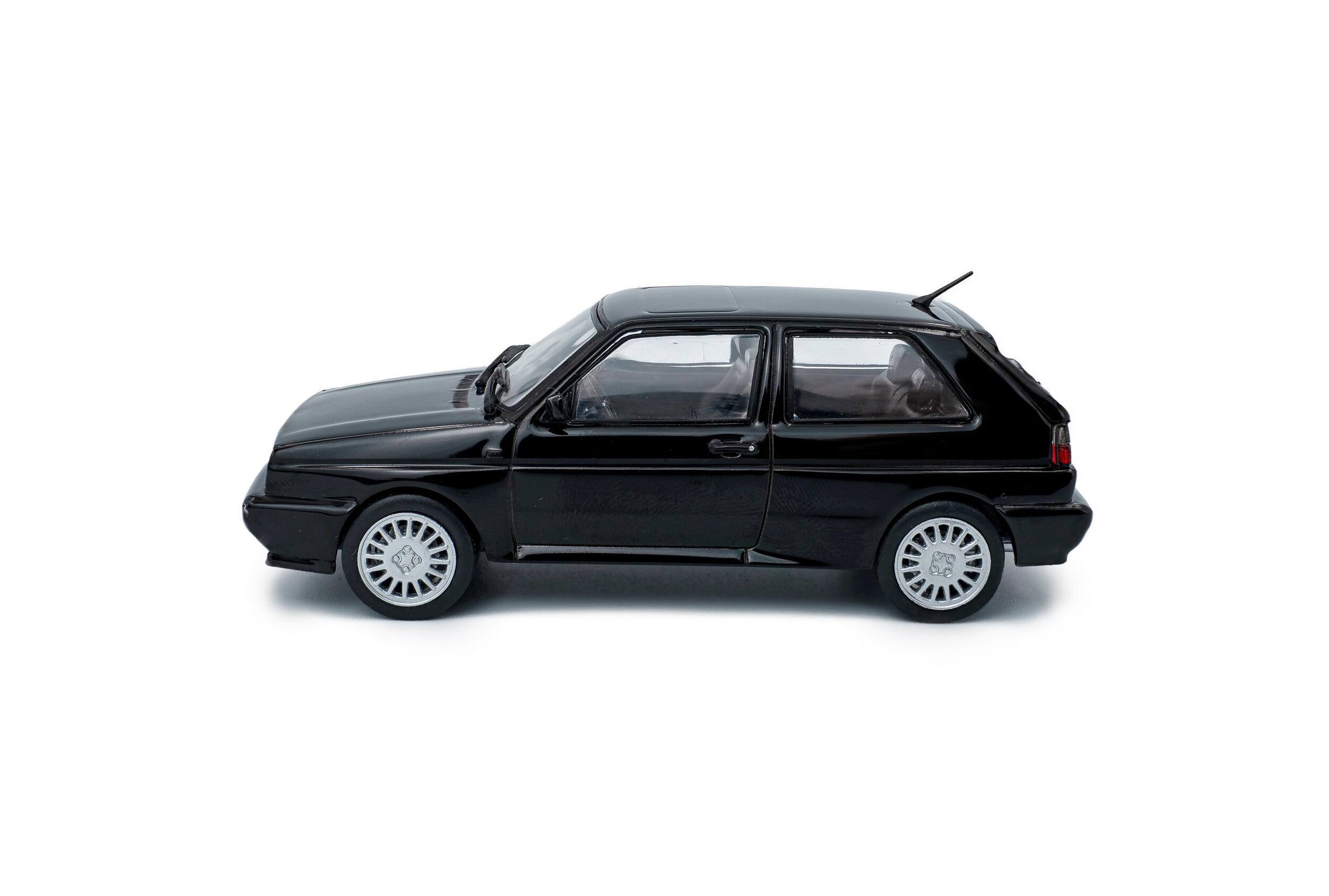 VOLKSWAGEN GOLF RALLYE G60 - 1989 - 1:43 SCALE DIECAST MODEL - Image 3