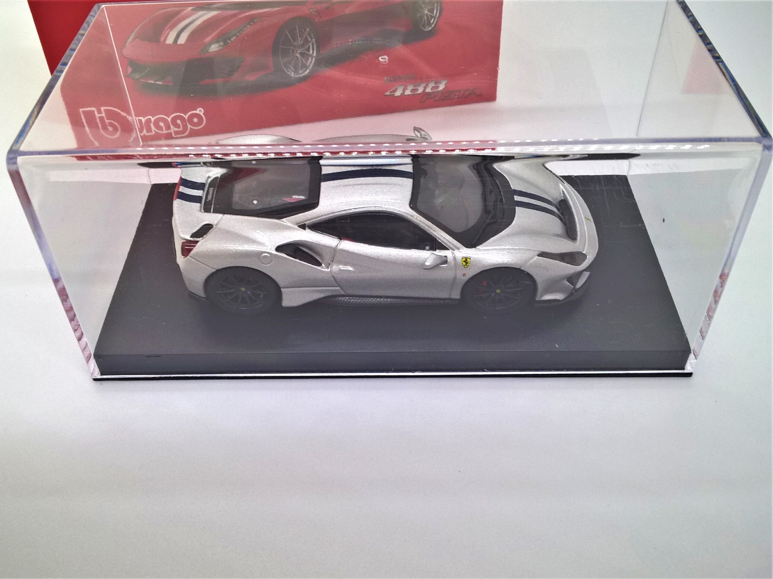 FERRARI 488 PISTA - Signature Series - Image 3
