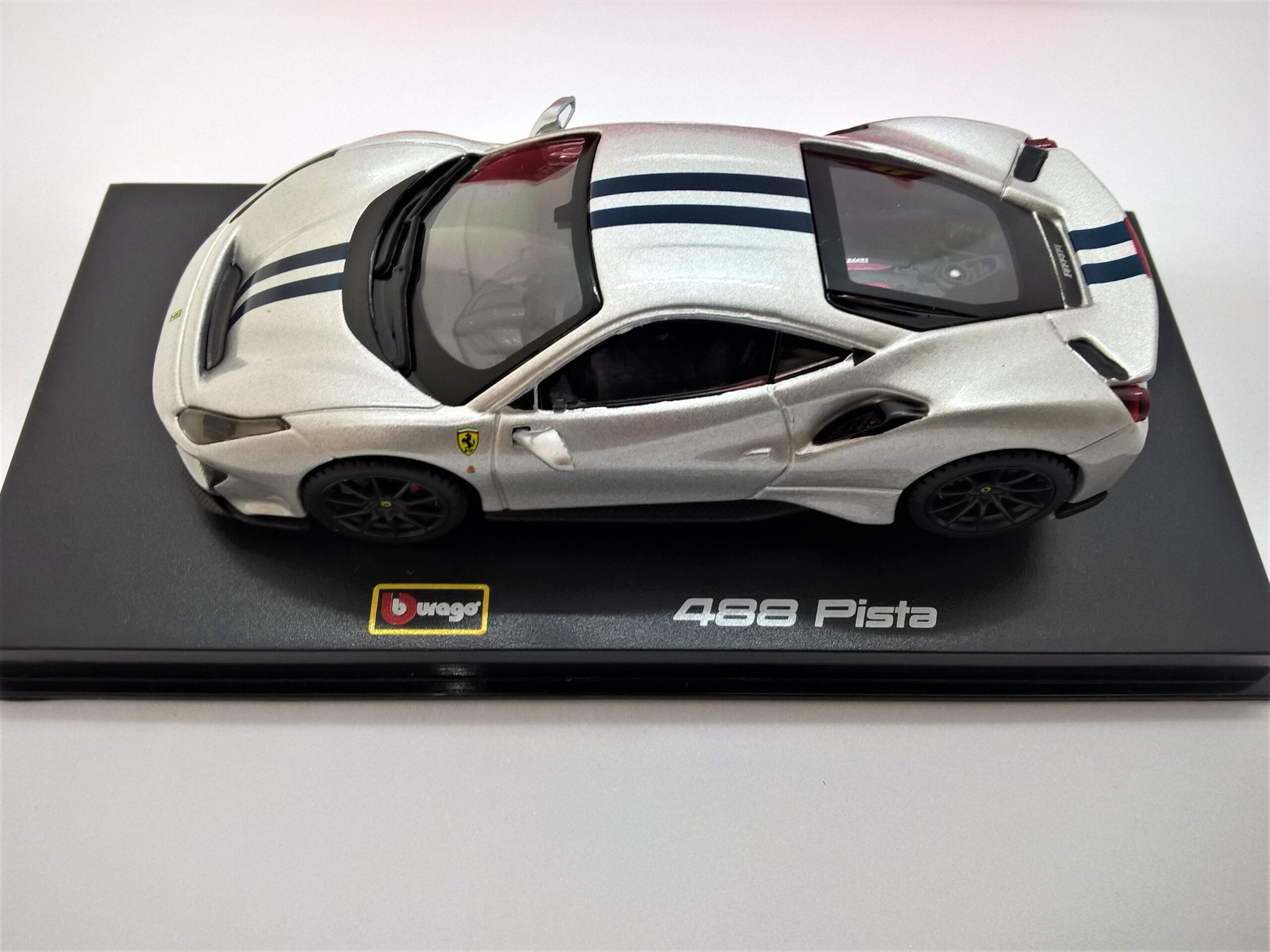 FERRARI 488 PISTA - Signature Series - Image 6