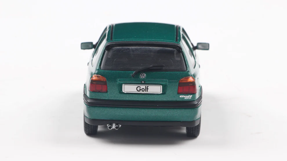 VW GOLF MKIII VR6 1994 GREEN - 1:43 SCALE DIECAST MODEL - Image 4