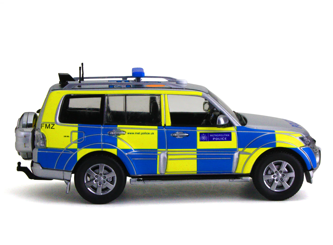 MITSUBISHI SHOGUN METROPILITAN POLICE VEHICLE - VITESSE - 1:43 SCALE - Image 2