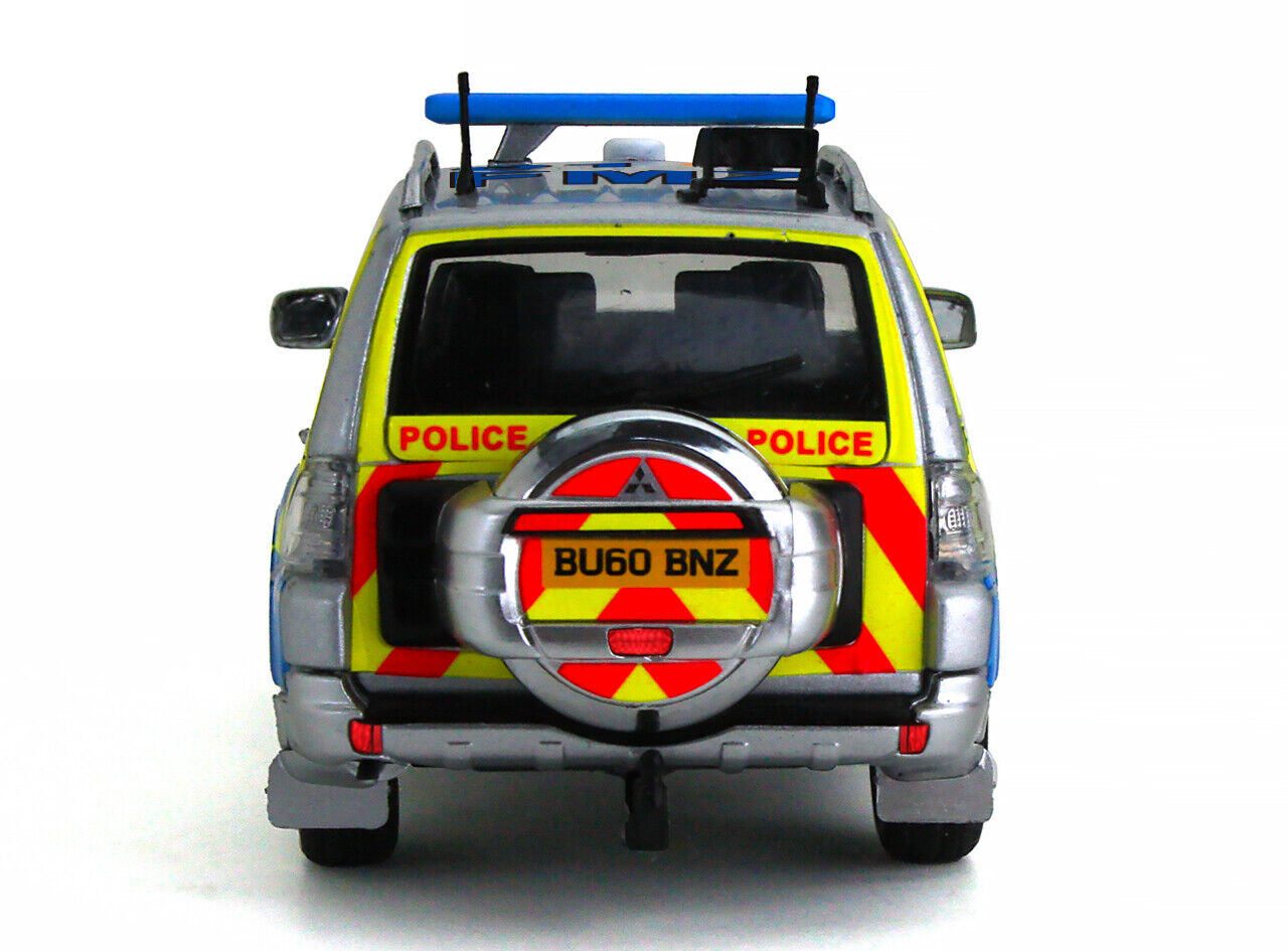 MITSUBISHI SHOGUN METROPILITAN POLICE VEHICLE - VITESSE - 1:43 SCALE - Image 4