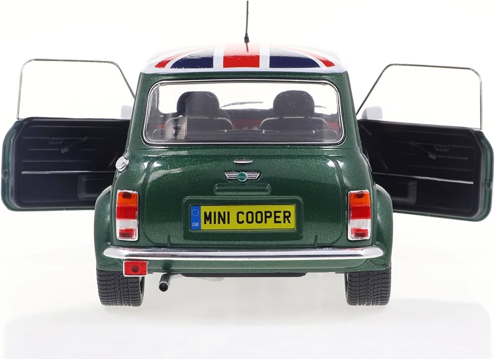 MINI COOPER SPORT PACK - GREEN With UNION JACK - SOLIDO 1:18 SCLAE MODEL - Image 2