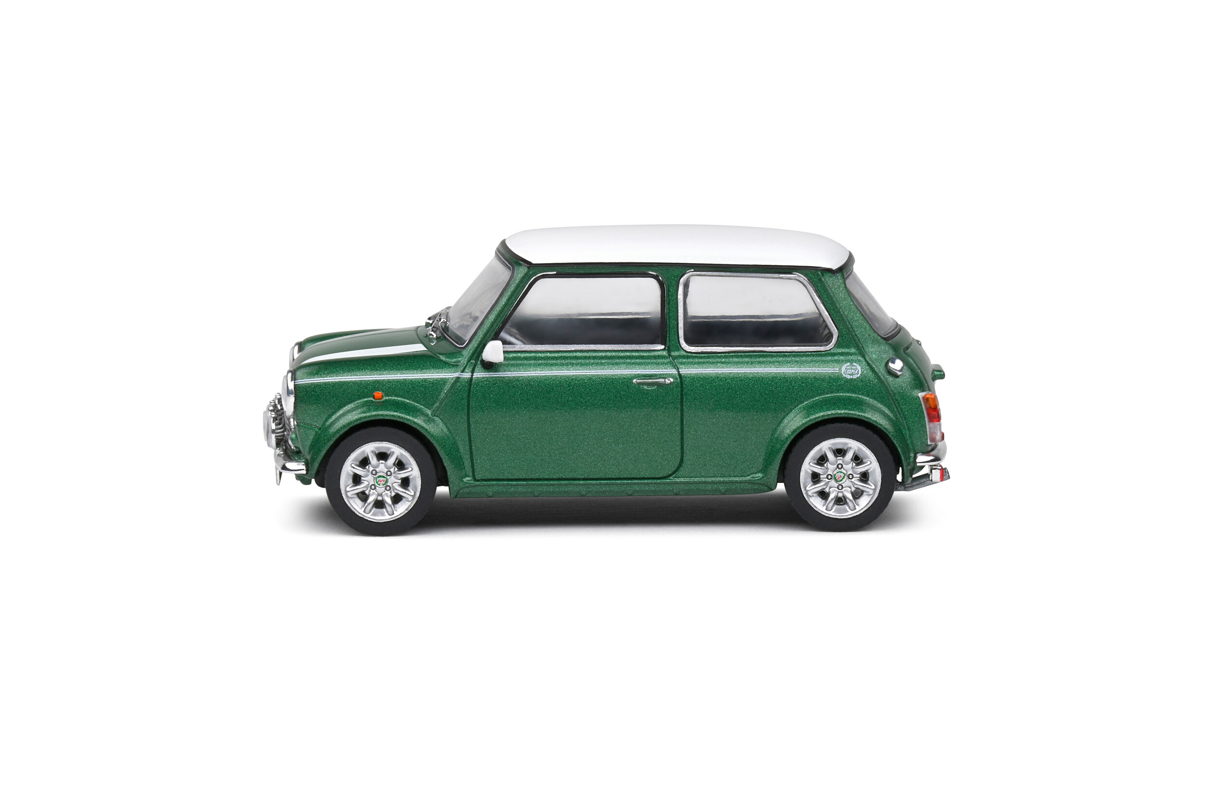 MINI COOPER S GREEN 1994 - 1:43 SCALE DIECAST MODEL - Image 7