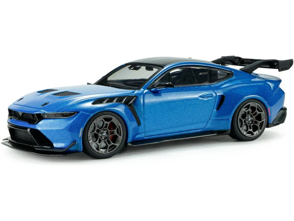 FORD MUSTANG GTD INDULGENT BLUE 2025 - 1:43 SCALE DIECAST MODEL - Image 2