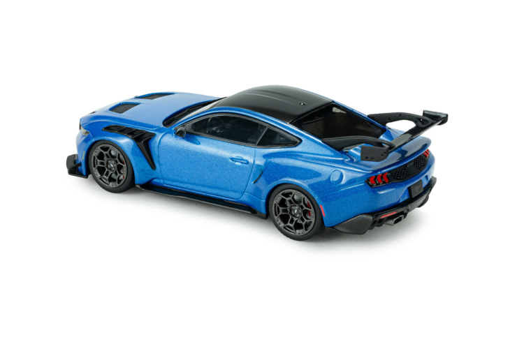 FORD MUSTANG GTD INDULGENT BLUE 2025 - 1:43 SCALE DIECAST MODEL - Image 6