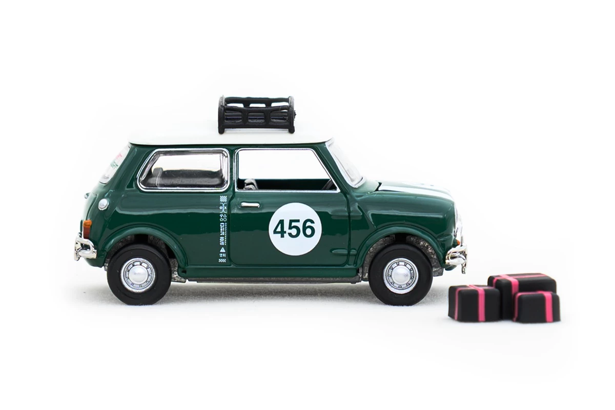 MINI - ART CAR SQUID GAME 2-CONTESTANTS (No.456) - NETFLIX - Image 4