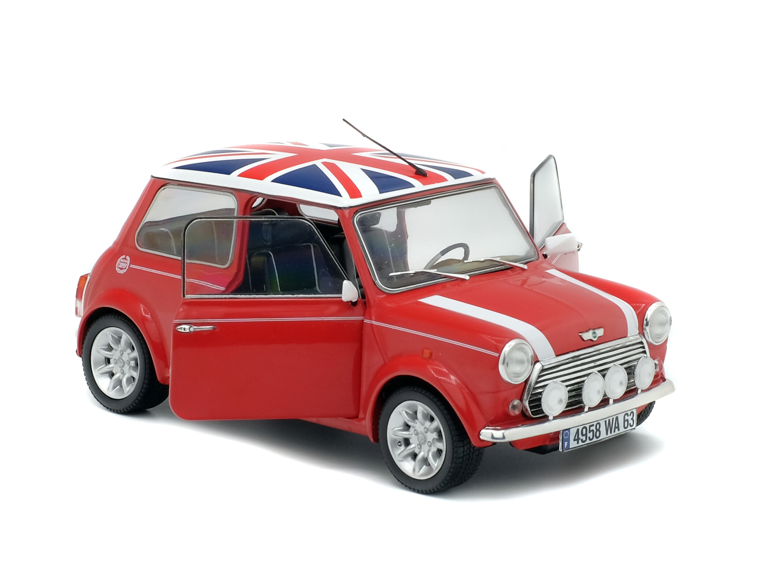 MINI COOPER SPORT PACK - RED With UNION JACK - SOLIDO 1:18 SCLAE MODEL - Image 5